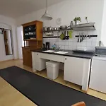 The 5 Lofts アパート